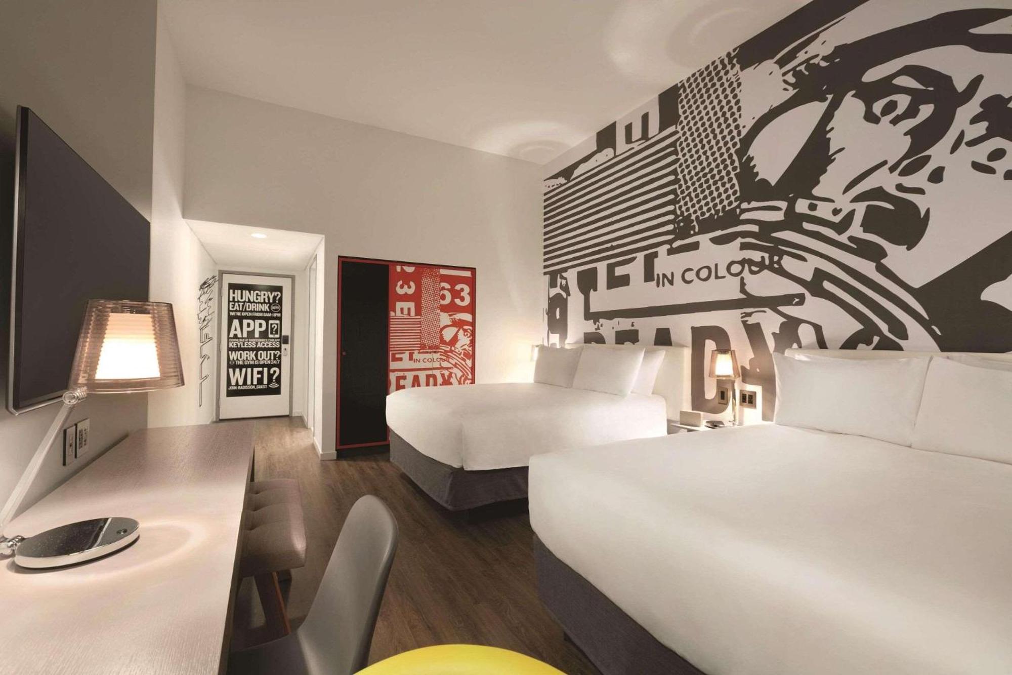 Radisson Red Minneapolis Downtown Экстерьер фото