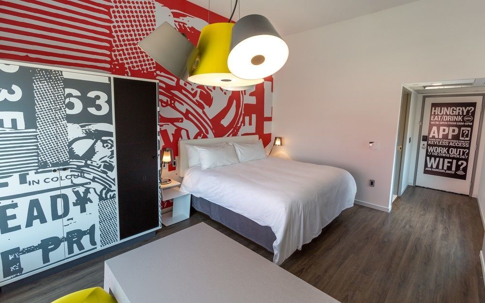 Radisson Red Minneapolis Downtown Экстерьер фото